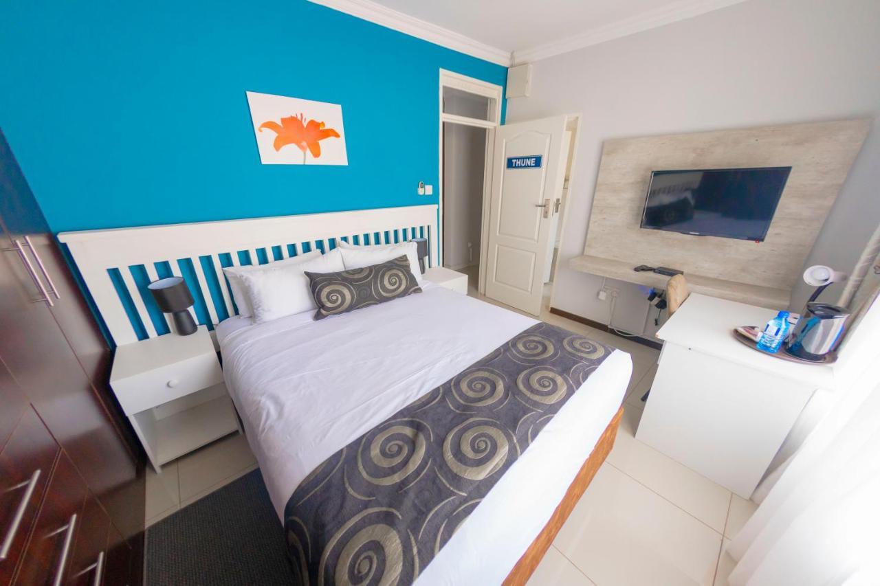 גאבורון Green Lagoon Guest House מראה חיצוני תמונה